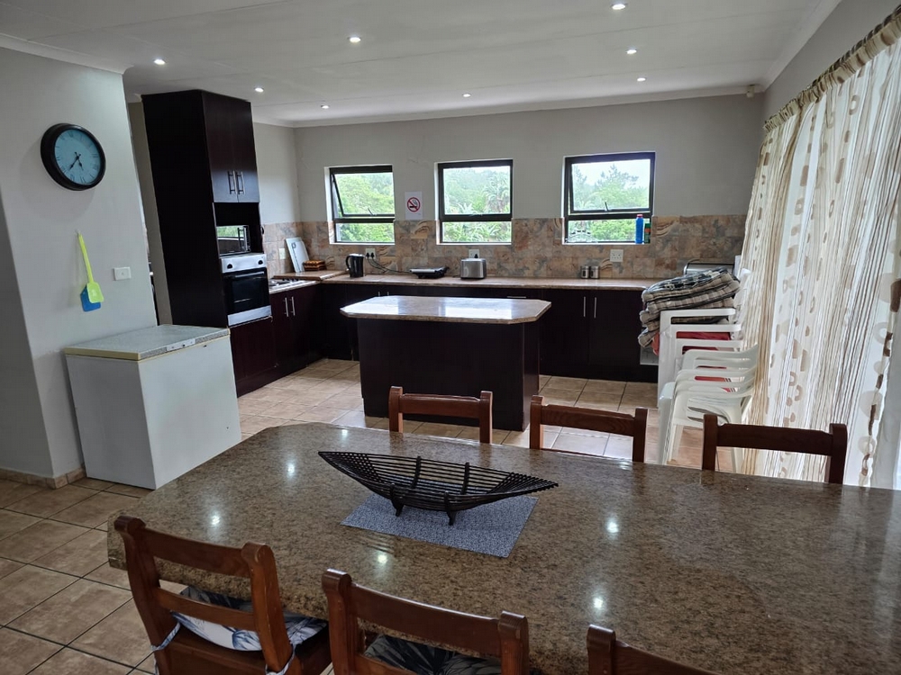 Beaumont Holiday Home